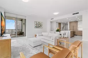 301 1st St S, Saint Petersburg, FL 33701 - Photo 7