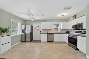 6550 S West Shore Circle, Tampa, FL 33616 - Photo 11