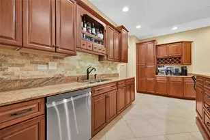 11332 Marjory Ave, Tampa, FL 33612 - Photo 13