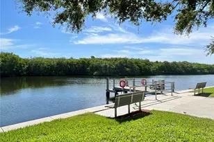 6803 Mt Pleasant Rd NE, Saint Petersburg, FL 33702 - Photo 23