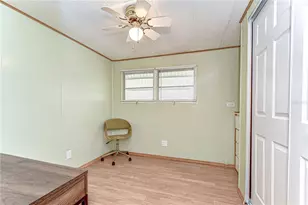 37512 Attica Ave, Zephyrhills, FL 33542 - Photo 17