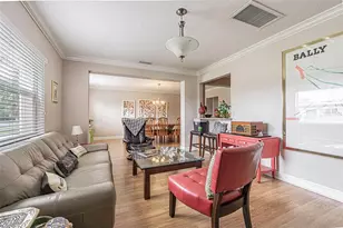 912 Riverside Dr, Tarpon Springs, FL 34689 - Photo 11