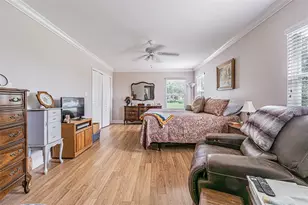 912 Riverside Dr, Tarpon Springs, FL 34689 - Photo 19