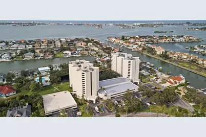 5950 Pelican Bay Plaza S #705, Gulfport, FL 33707 - Photo 3