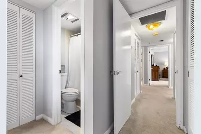 5950 Pelican Bay Plaza S #705, Gulfport, FL 33707 - Photo 25