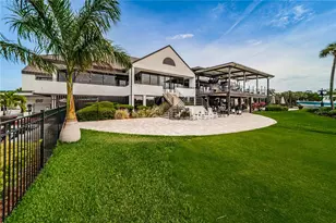 5950 Pelican Bay Plaza S, Gulfport, FL 33707 - Photo 29
