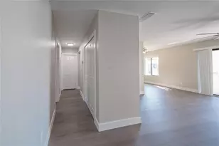 372 Moorings Cove Dr, Tarpon Springs, FL 34689 - Photo 17