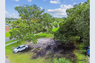 111 S Maryland Avenue, Plant City, FL 33563 - Photo 9