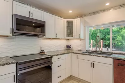 1880 N Washington Avenue, Clearwater, FL 33755 - Photo 17