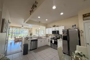 26642 Castleview Way, Wesley Chapel, FL 33544 - Photo 11