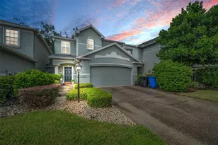1033 Bella Vista Dr NE, Saint Petersburg, FL 33702 - Photo 3