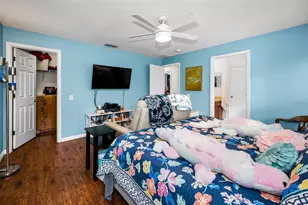 1033 Bella Vista Dr NE, Saint Petersburg, FL 33702 - Photo 23