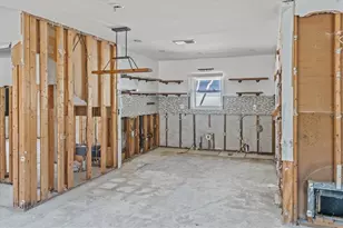 1889 Montana Ave NE, Saint Petersburg, FL 33703 - Photo 7