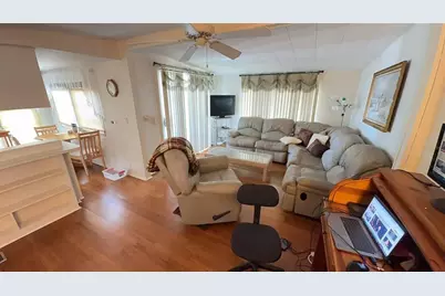 4851 W Gandy Boulevard #B5L5, Tampa, FL 33611 - Photo 9
