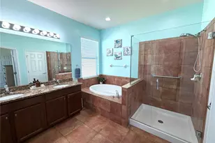 1516 Yale Castle Ct, Ruskin, FL 33570 - Photo 27