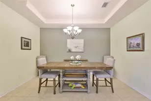 1516 Yale Castle Ct, Ruskin, FL 33570 - Photo 5