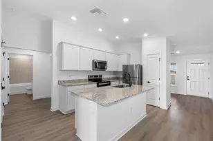 29579 Fedora Cir, Brooksville, FL 34602 - Photo 3