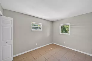 1771 Russell St S, Saint Petersburg, FL 33712 - Photo 17