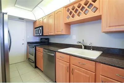 7400 Sun Island Drive S #501, South Pasadena, FL 33707 - Photo 5