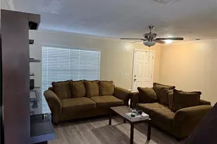 2328 Pleasure Run Dr, Ruskin, FL 33570 - Photo 13