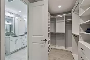 334 Boca Ciega Point Blvd, Saint Petersburg, FL 33708 - Photo 27