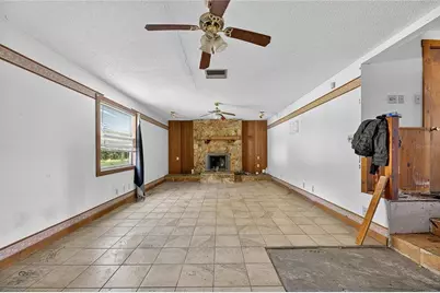 311 S Webb Road, Plant City, FL 33566 - Photo 9