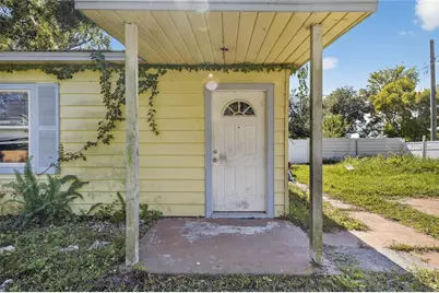 311 S Webb Road, Plant City, FL 33566 - Photo 1