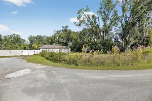 311 S Webb Rd, Plant City, FL 33566 - Photo 71