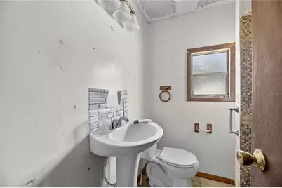 311 S Webb Road, Plant City, FL 33566 - Photo 17