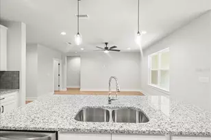 14438 Chimney Swift Rd, Weeki Wachee, FL 34614 - Photo 9