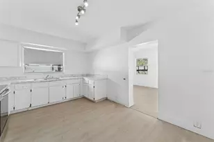 3102 W Leroy St, Tampa, FL 33607 - Photo 11