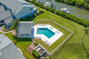 9410 Tara Cay Ct, Seminole, FL 33776 - Photo 81