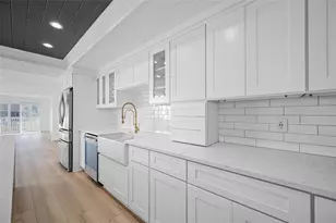 9410 Tara Cay Ct, Seminole, FL 33776 - Photo 17