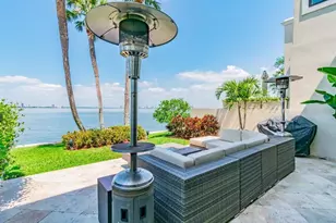 2813 W Hawthorne Rd, Tampa, FL 33611 - Photo 31