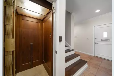 2813 W Hawthorne Road #2813, Tampa, FL 33611 - Photo 17