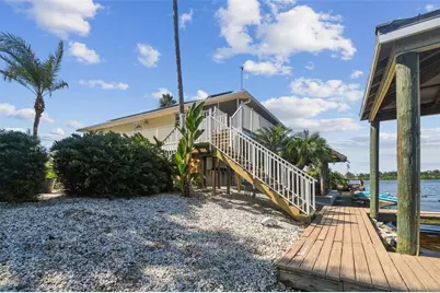 9914 Alavista Drive, Gibsonton, FL 33534 - Photo 35