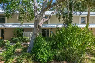 11316 W Bayshore Dr, Crystal River, FL 34429 - Photo 9