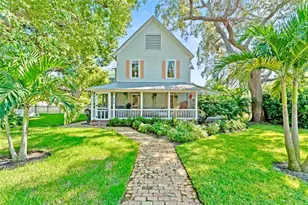 429 Scotland St, Dunedin, FL 34698 - Photo 1