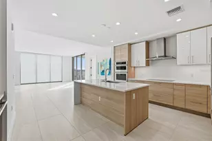 301 1st St S, Saint Petersburg, FL 33701 - Photo 19