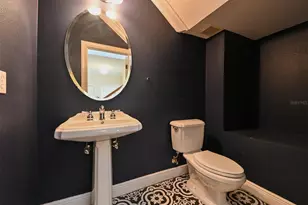 277 Valencia Cir, Saint Petersburg, FL 33716 - Photo 41