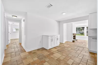 603 Shore Drive E, Oldsmar, FL 34677 - Photo 9