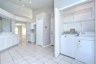 25712 Bruford Blvd, Land O Lakes, FL 34639 - Photo 11