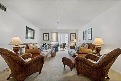 4910 38th Way S #108, Saint Petersburg, FL 33711 - Photo 15