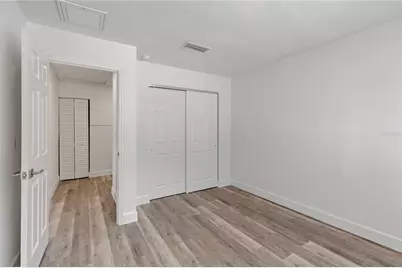 1872 New Hampshire Avenue NE, Saint Petersburg, FL 33703 - Photo 19