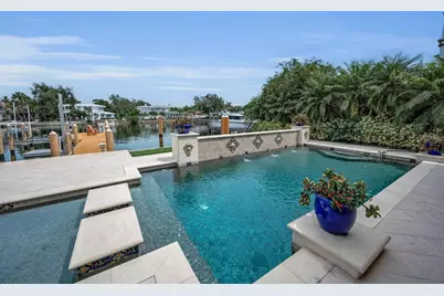 801 Brightwaters Boulevard NE, Saint Petersburg, FL 33704 - Photo 77