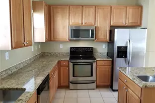 4523 Legacy Park Dr, Tampa, FL 33611 - Photo 7