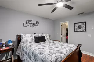 200 Country Club Dr, Largo, FL 33771 - Photo 15