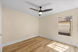 10813 Venice Cir, Tampa, FL 33635 - Photo 21