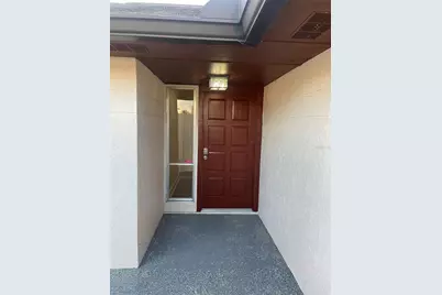 10813 Venice Circle, Tampa, FL 33635 - Photo 5