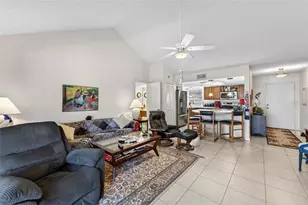 1306 Spry Ct, Sun City Center, FL 33573 - Photo 9